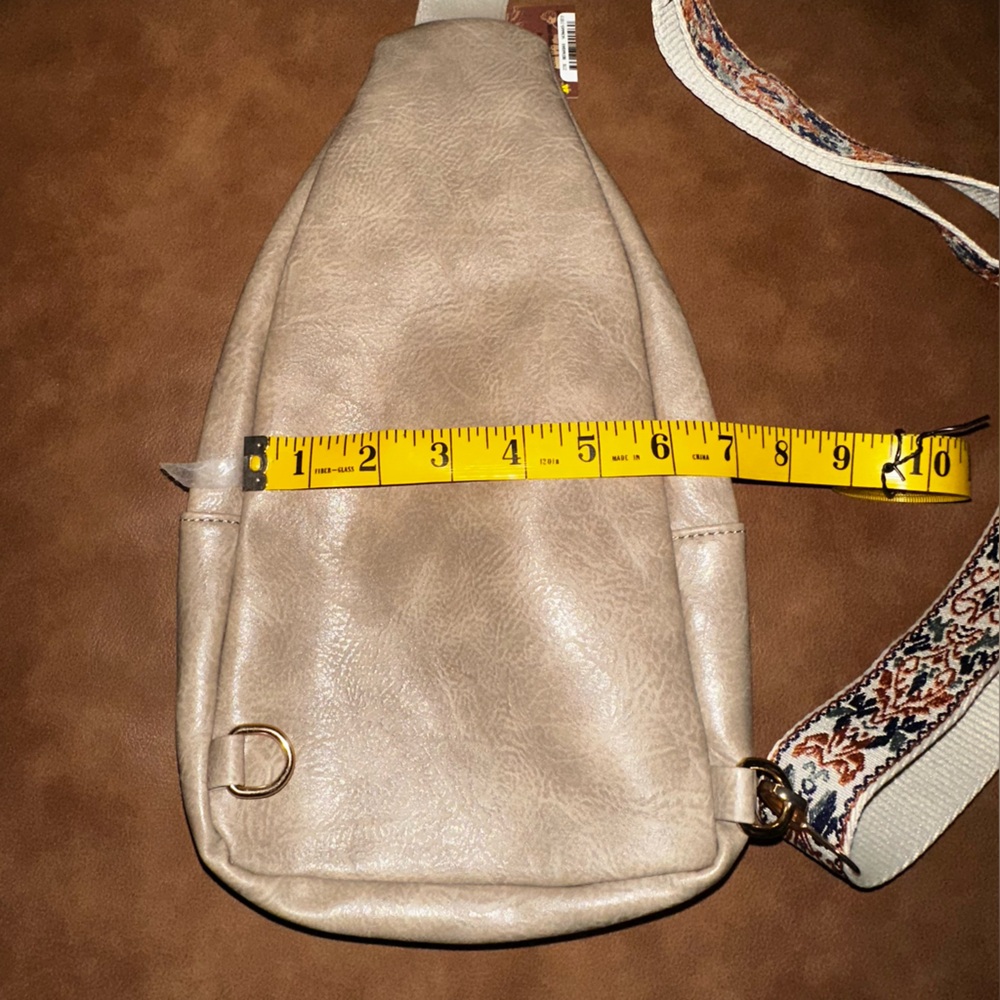 NWT Sam & Hadley Studded Deluxe Sling Tan Crossbody - Picture 8 of 11